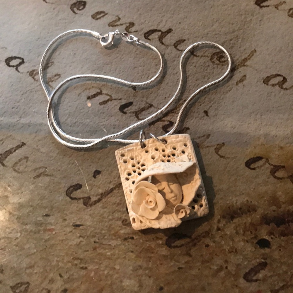 Artisan handmade necklace